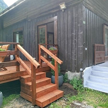 Chalet 8 Personnes + Grand Terrain Et Riviere Entremont Bagian luar foto