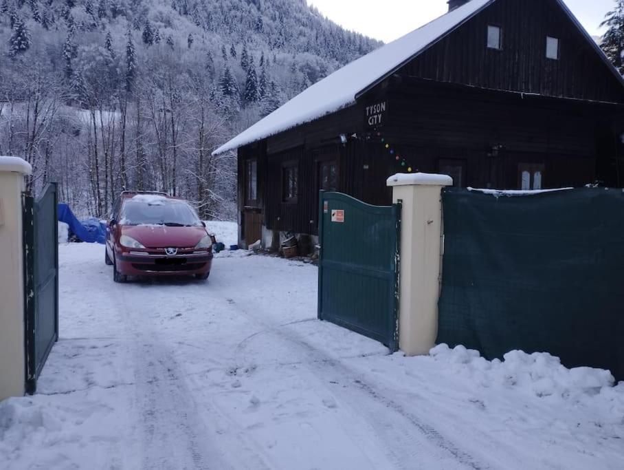 Chalet 8 Personnes + Grand Terrain Et Riviere Entremont Bagian luar foto