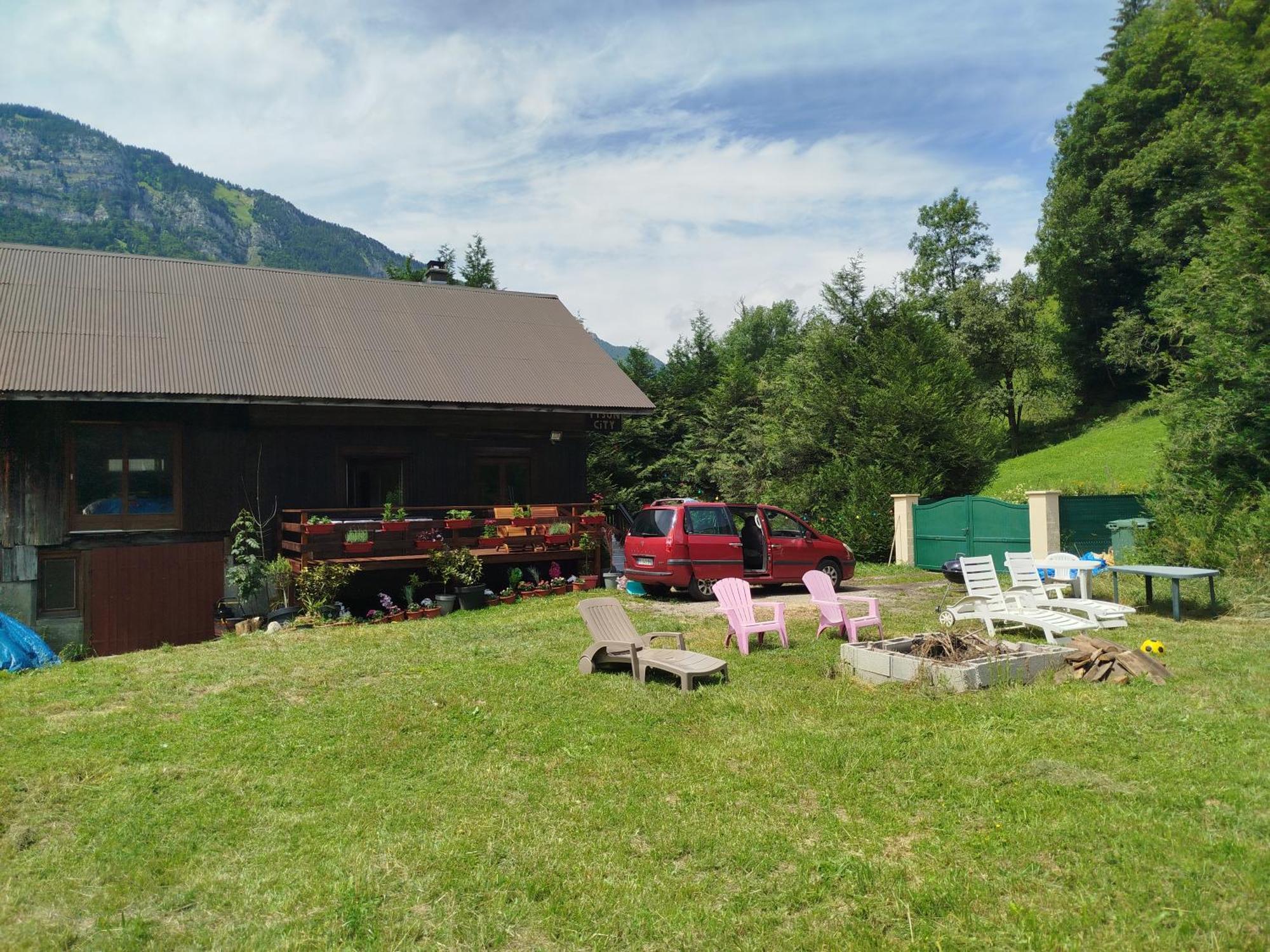 Chalet 8 Personnes + Grand Terrain Et Riviere Entremont Bagian luar foto