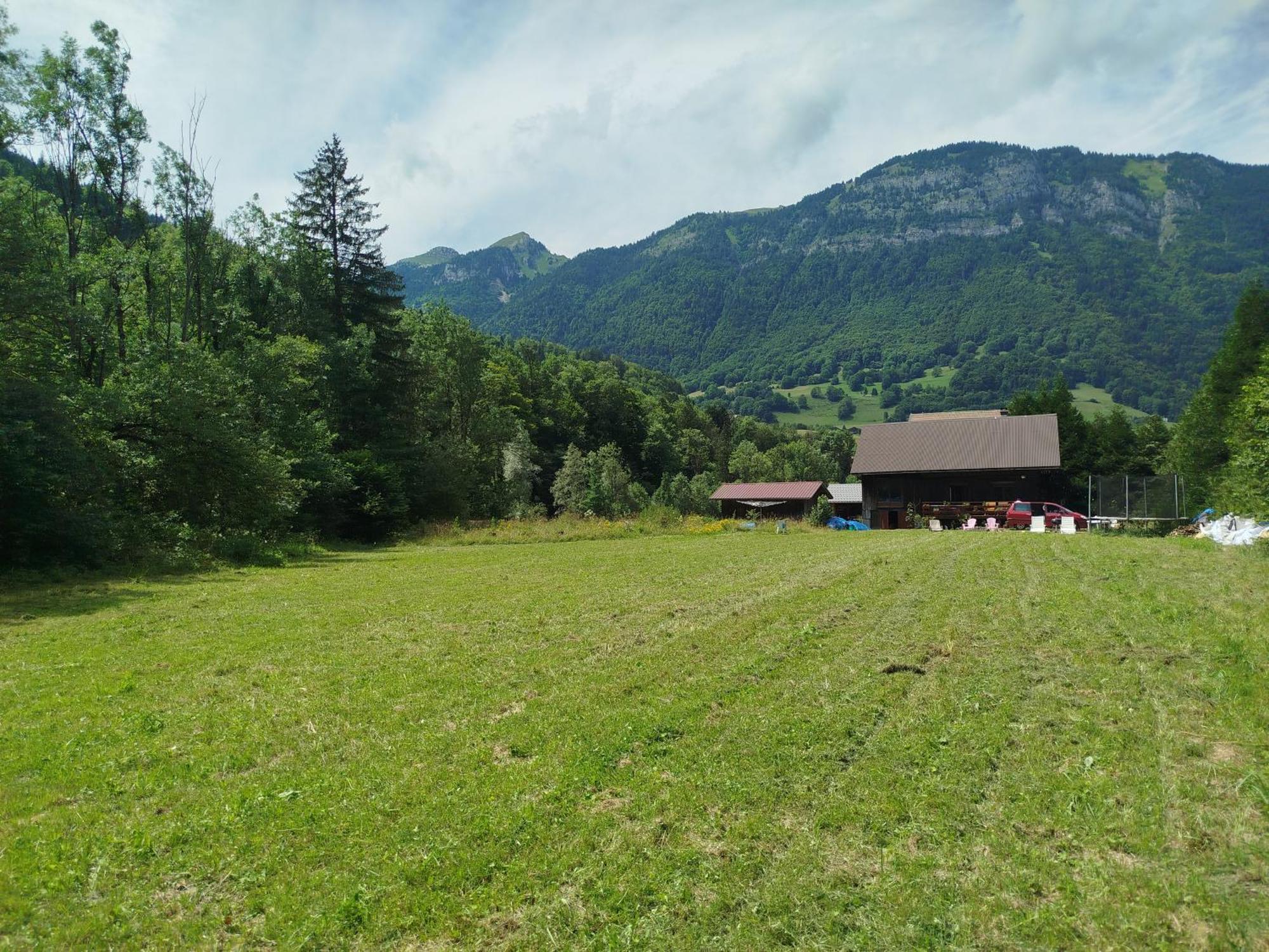 Chalet 8 Personnes + Grand Terrain Et Riviere Entremont Bagian luar foto